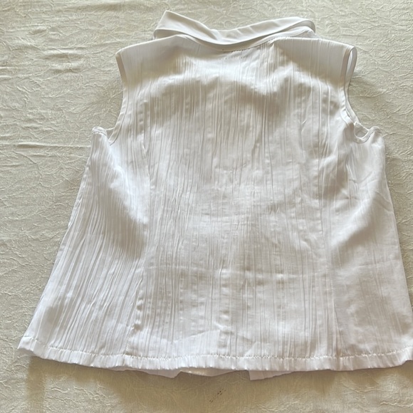 White Sleeveless Top Sz 44 Canada - Picture 5 of 5